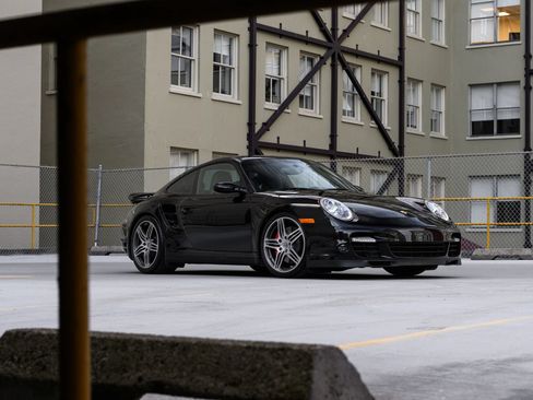 Used 2007 Porsche 911 Turbo AWD/4WD image 24