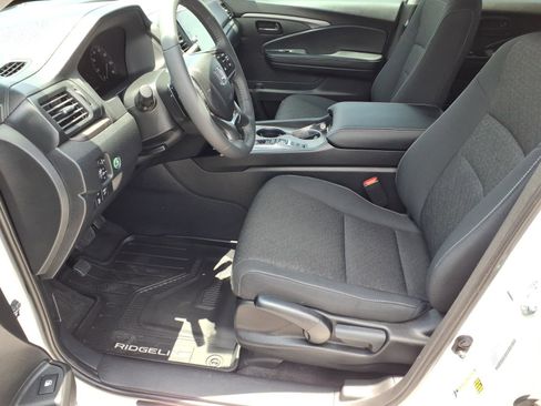 Used 2026 Honda Ridgeline Sport image 11