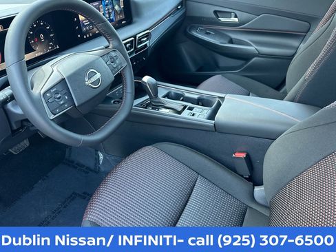 New 2026 Nissan Sentra SR FWD image 10