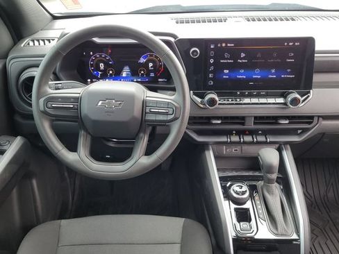 Used 2025 Chevrolet Colorado Trail Boss AWD/4WD image 12