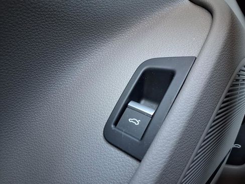 Used 2022 Audi Q7 Premium Plus image 19