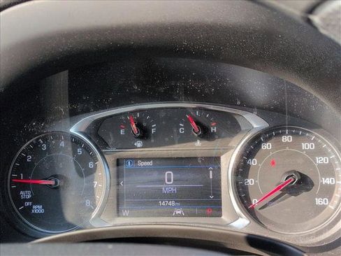 Used 2022 GMC Terrain SLE w/ Driver Convenience Package FWD image 11