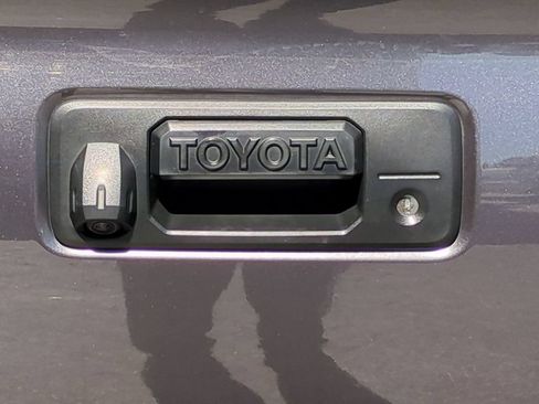 Used 2023 Toyota Tacoma TRD Sport AWD/4WD image 30