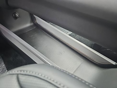 New 2025 Hyundai Ioniq 6 Limited image 25