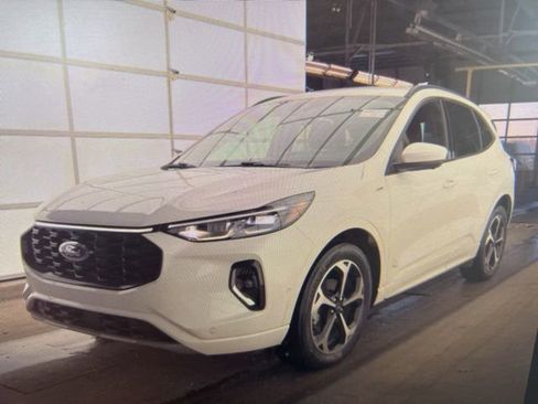 Used 2023 Ford Escape ST-Line Elite w/ Premium Technology Package image 11