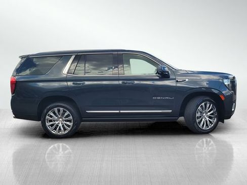 Used 2021 GMC Yukon Denali w/ Denali Premium Package AWD/4WD image 3