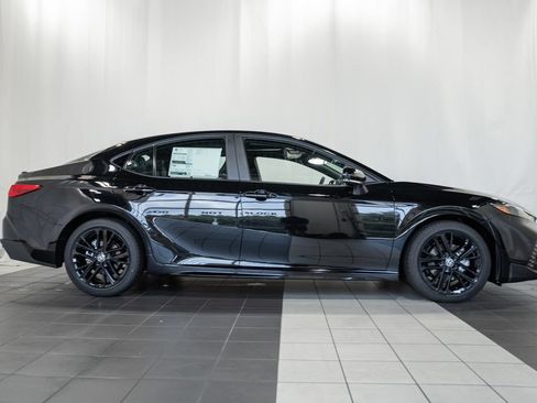 New 2026 Toyota Camry SE FWD image 3