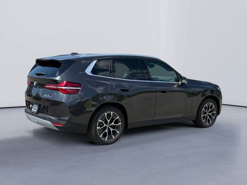 New 2026 BMW X3 xDrive30i w/ Premium Package AWD/4WD image 3