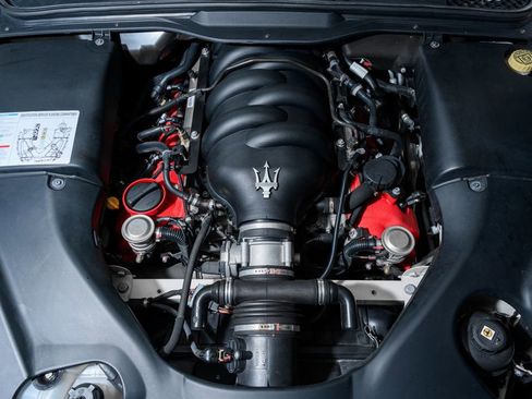 Used 2012 Maserati GranTurismo MC RWD image 25