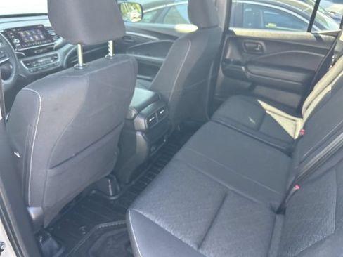 Certified 2025 Honda Ridgeline Sport image 28