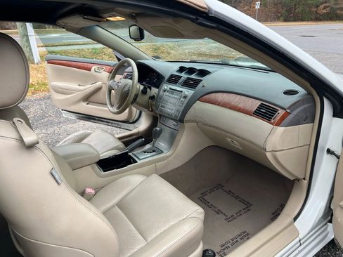 Used 2007 Toyota Solara SLE image 19