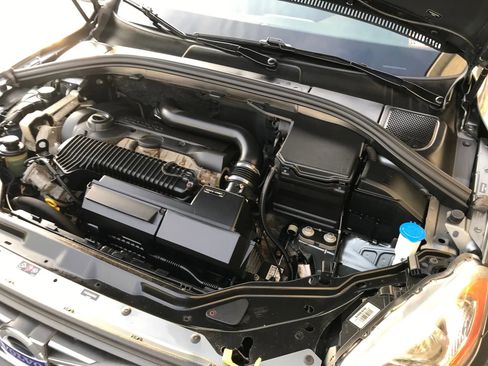 Used 2016 Volvo XC60 T5 Premier w/ Proximity Package image 57