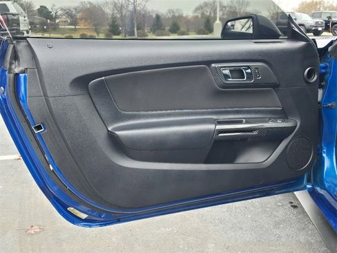 Used 2017 Ford Mustang GT w/ GT Performance Package image 11