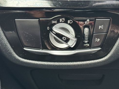 Used 2022 BMW 530i 530i w/ M Sport Package image 30