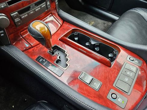 Used 2007 Lexus LS 460 image 18