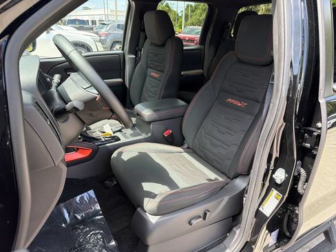 Used 2024 Nissan Frontier Pro-X RWD image 30