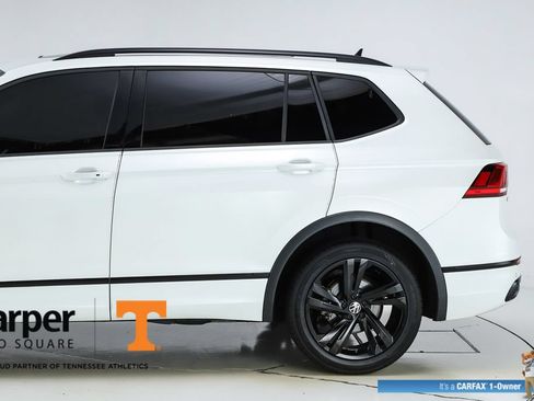 Used 2023 Volkswagen Tiguan SE R-Line FWD image 4