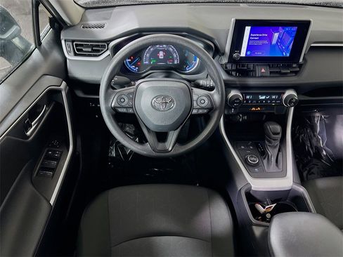 Certified 2025 Toyota RAV4 XLE image 20