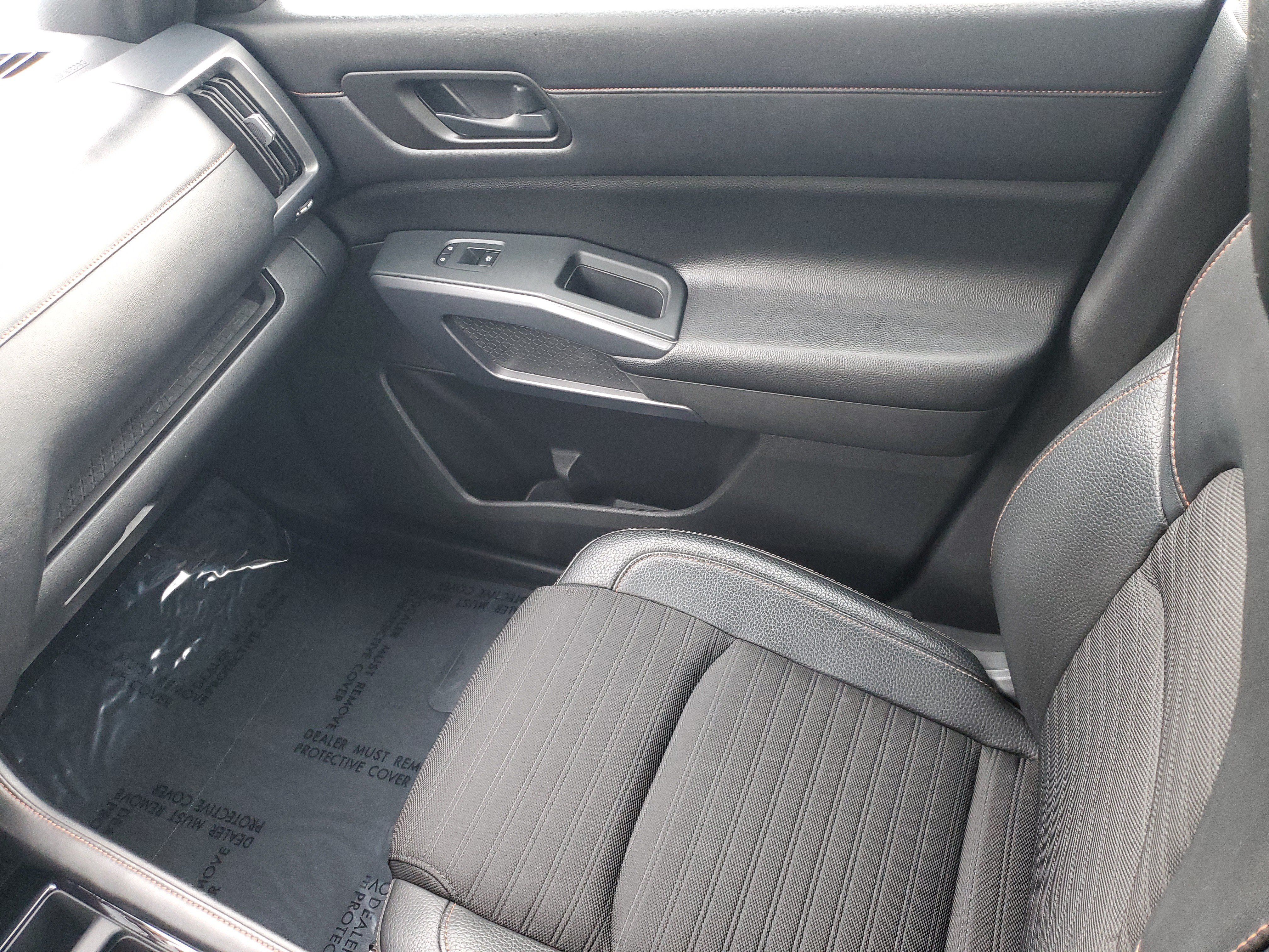 Used 2023 Nissan Pathfinder Rock Creek AWD/4WD image 11
