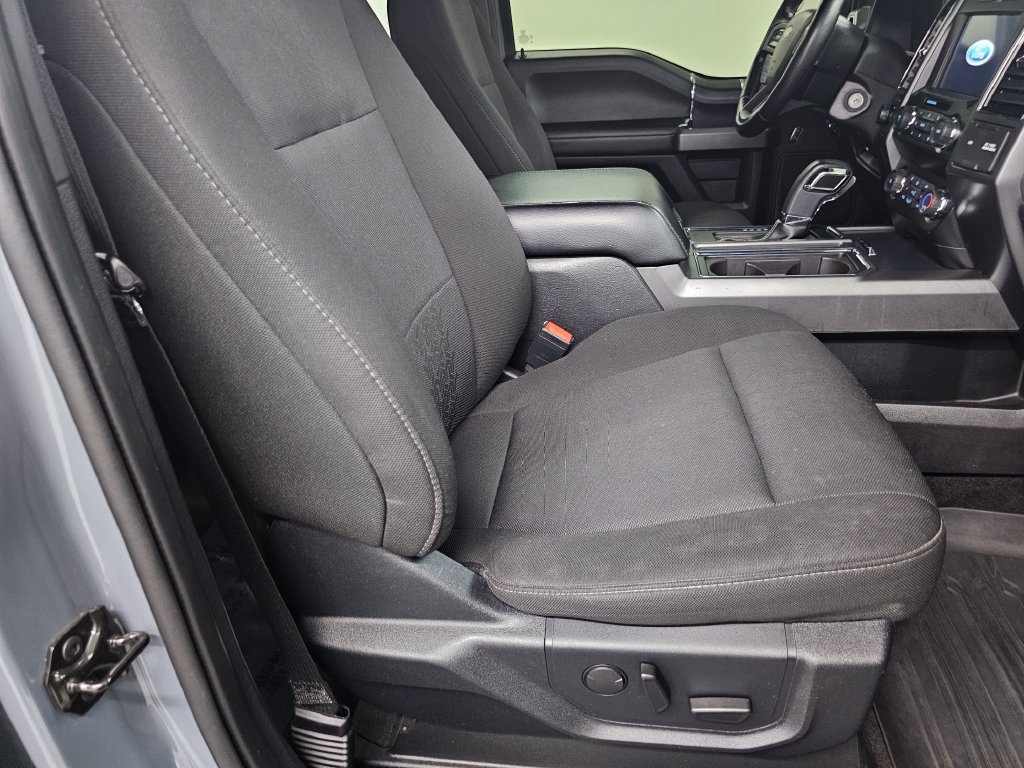 Used 2019 Ford F150 XLT w/ Equipment Group 302A Luxury AWD/4WD image 22