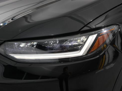 Used 2025 Honda HR-V Sport image 9