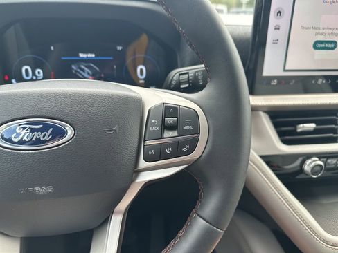 New 2025 Ford Explorer Active w/ Active Comfort Package image 18