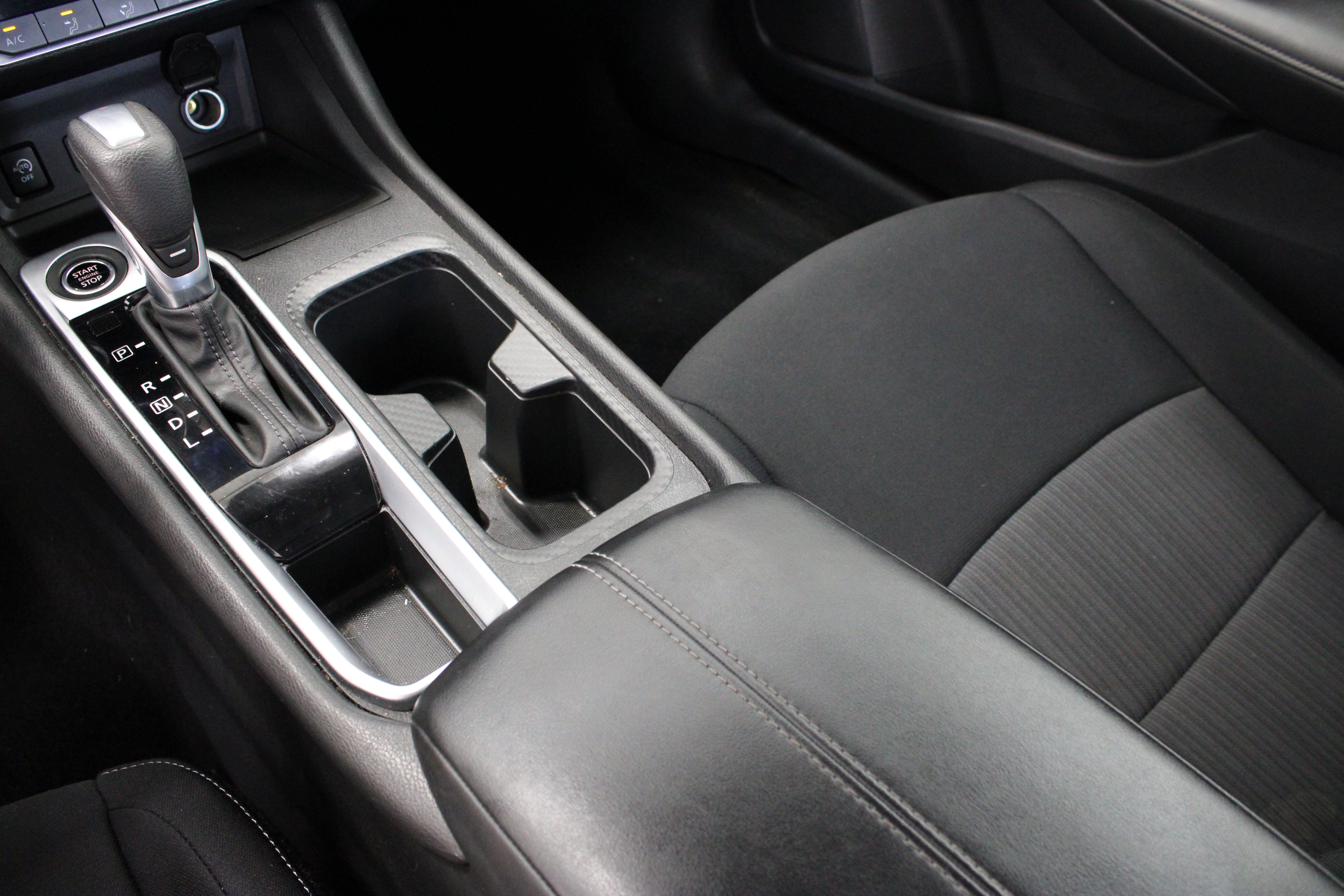 Used 2024 Nissan Sentra SV FWD image 16