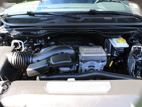 Certified 2023 Jeep Wagoneer 4WD image 40