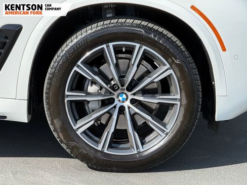 Used 2025 BMW X5 xDrive40i w/ M Sport Package image 16
