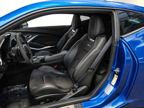 Used 2018 Chevrolet Camaro ZL1 image 25