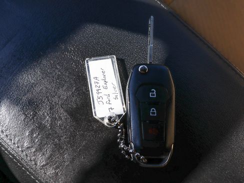 Used 2017 Ford Explorer FWD image 27