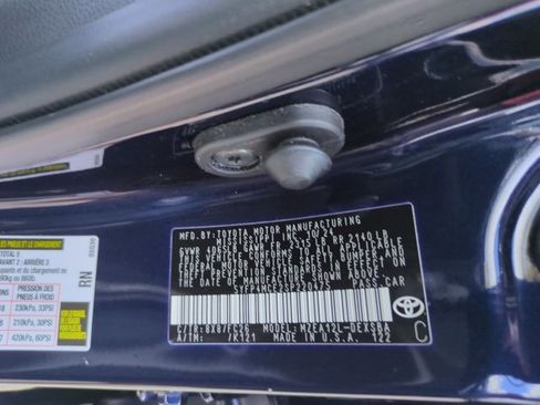 Certified 2025 Toyota Corolla SE w/ SE Premium Package FWD image 25