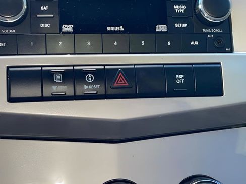 Used 2008 Chrysler Sebring Touring w/ Electronics Convenience Group image 21