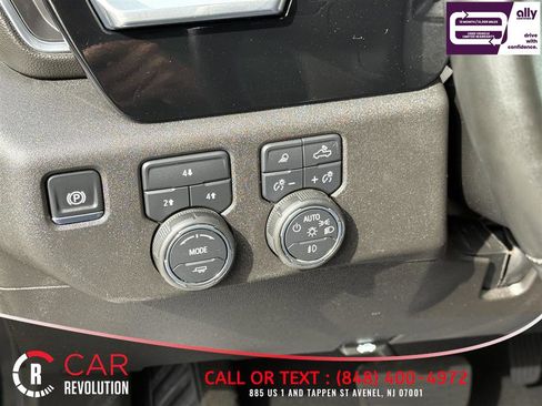 Used 2025 Chevrolet Silverado 3500 LT w/ Safety Package image 24