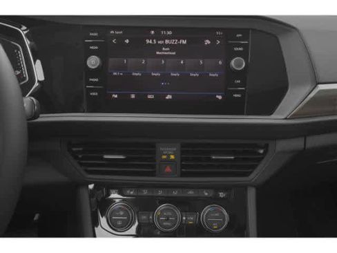 Used 2020 Volkswagen Jetta SE w/ SE Cold Weather Package FWD image 12