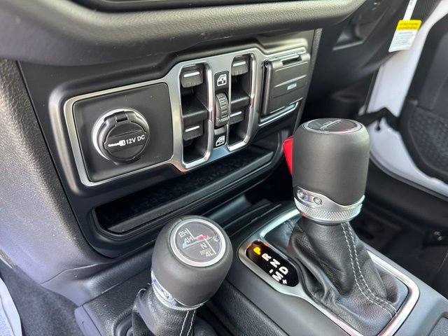 New 2026 Jeep Gladiator Sport AWD/4WD image 18