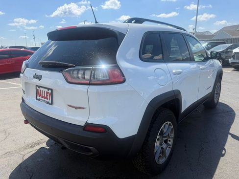 Used 2022 Jeep Cherokee Trailhawk w/ Premium Leather Package AWD/4WD image 3