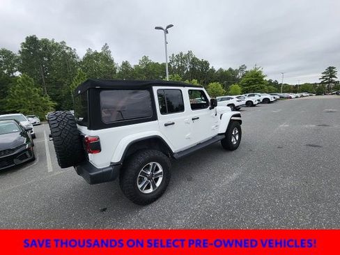 Used 2018 Jeep Wrangler Unlimited Sahara AWD/4WD image 17