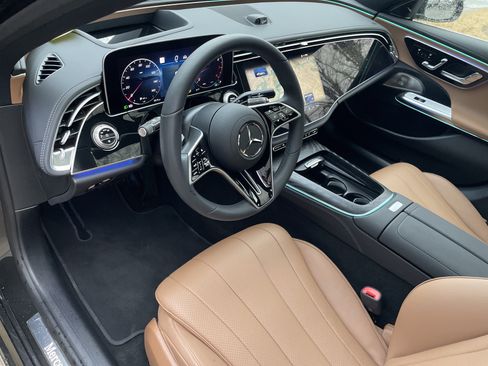 Certified 2025 Mercedes-Benz E 350 E 350 4MATIC Sedan image 21