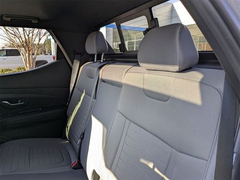 Used 2024 Hyundai Santa Cruz SEL w/ Activity Package image 28