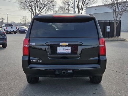 Used 2018 Chevrolet Tahoe LT image 10
