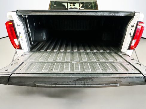 Used 2019 GMC Sierra 1500 SLT w/ SLT Premium Package image 25