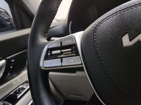 Certified 2022 Kia Telluride SX w/ SX Prestige Package image 12