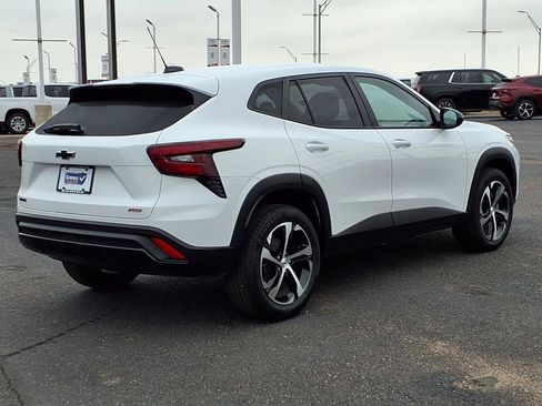 Used 2024 Chevrolet Trax RS image 7