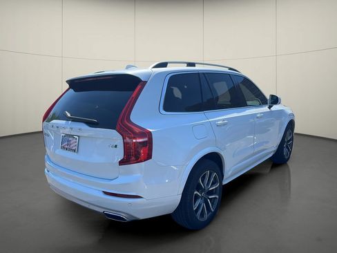 Used 2019 Volvo XC90 T6 Momentum AWD/4WD image 7