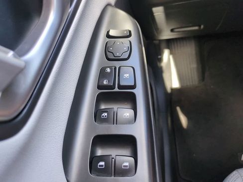 Used 2023 Hyundai Kona Limited AWD/4WD image 22