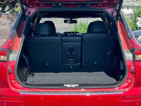 Used 2025 Mitsubishi Outlander 4WD Plug-In Hybrid image 34