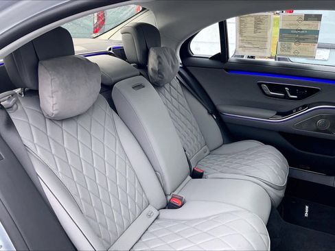 Certified 2022 Mercedes-Benz S 580 4MATIC Sedan image 19