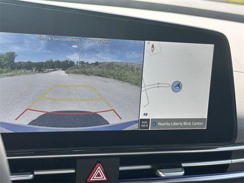 New 2025 Hyundai Elantra SEL image 28