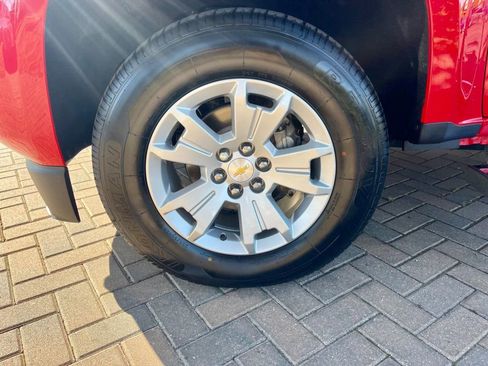 Used 2019 Chevrolet Colorado LT image 9